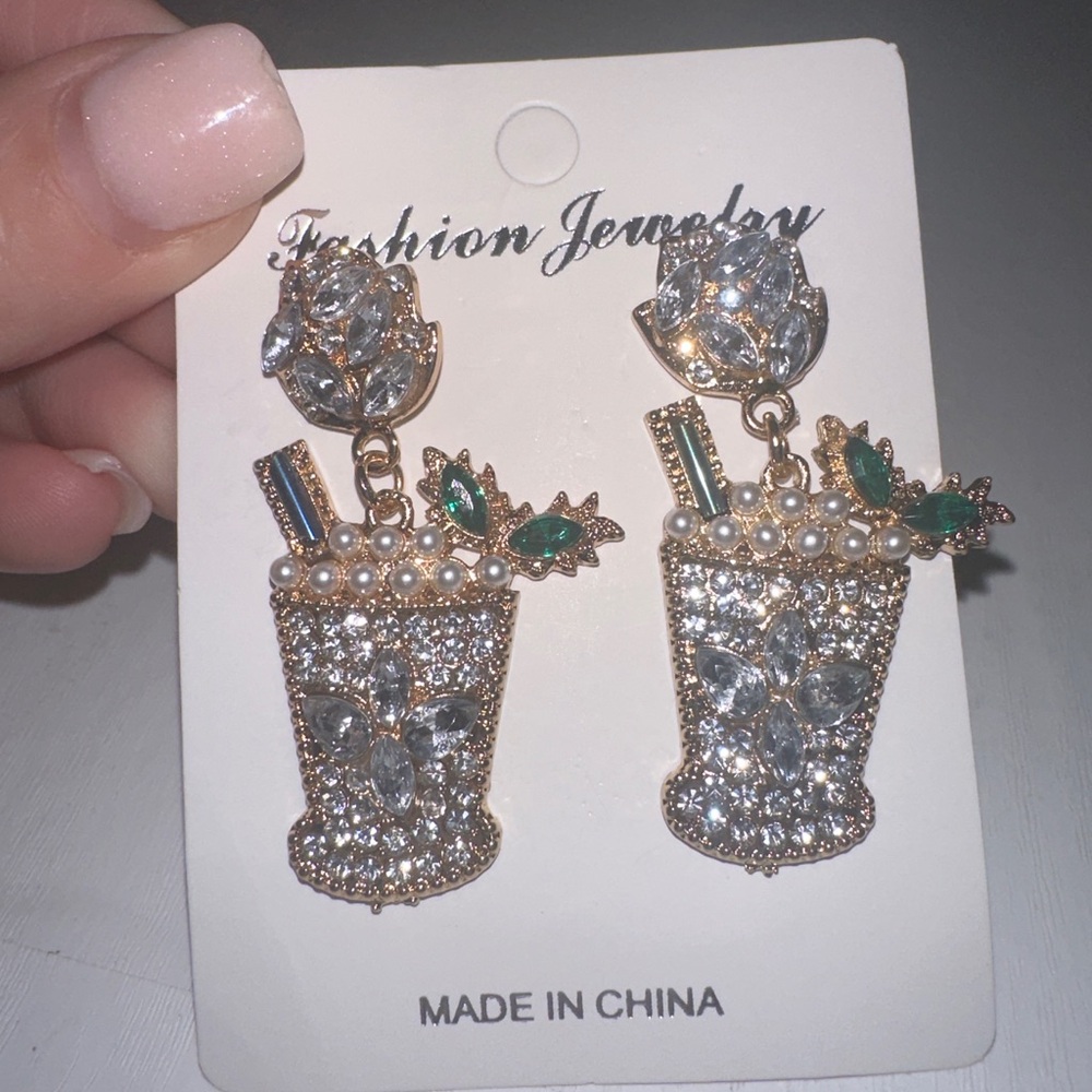 Sparkly bubble tea earrings